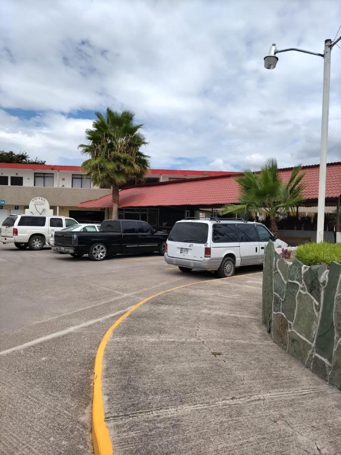 Hotel Maria Teresa Rio Verde Bagian luar foto